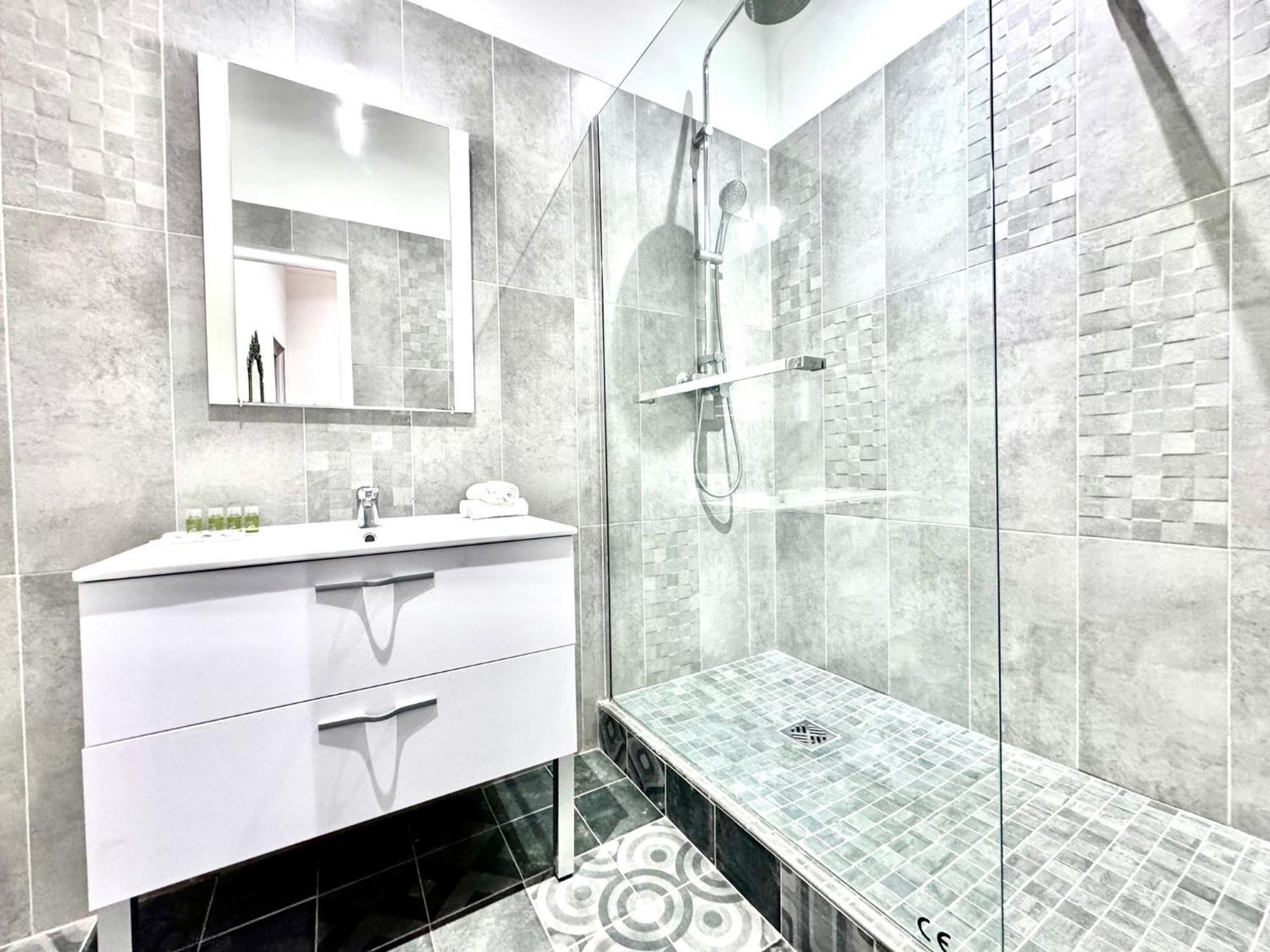 Aparthotel Riviera - Pont Vieux 2 - Old Town - Charm 2 Bedrooms Apartement Ac - 5Mn Beach Niza Exterior foto